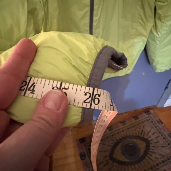 Star Wars Mandalorian Reversible Puffer Jacket Grogu Black Green Small - Picture 9 of 11